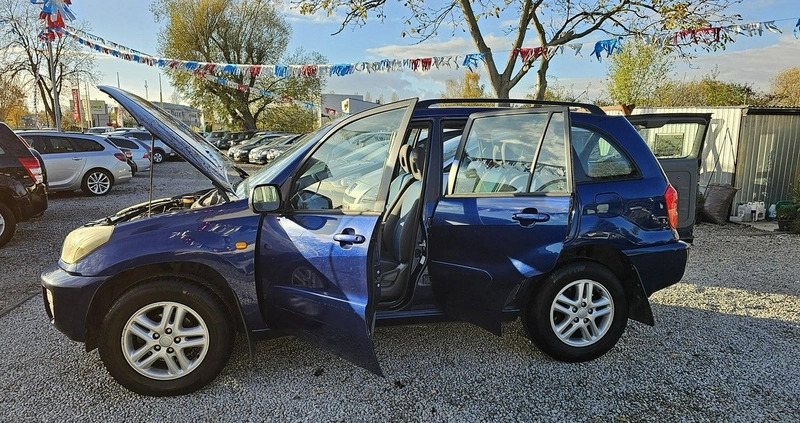 Toyota RAV4 cena 23900 przebieg: 240000, rok produkcji 2004 z Limanowa małe 631